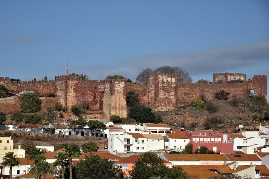Historisch kasteel van Silves, de vroegere hoofdstad van ded Algarve. Nu Faro